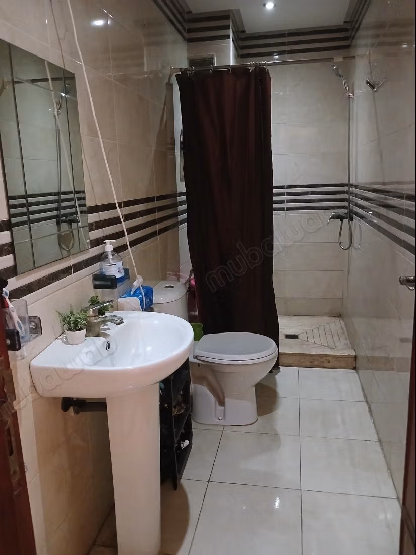 Bel appartement à vendre à Lissasfa. Superficie totale 65 m². Meublé.