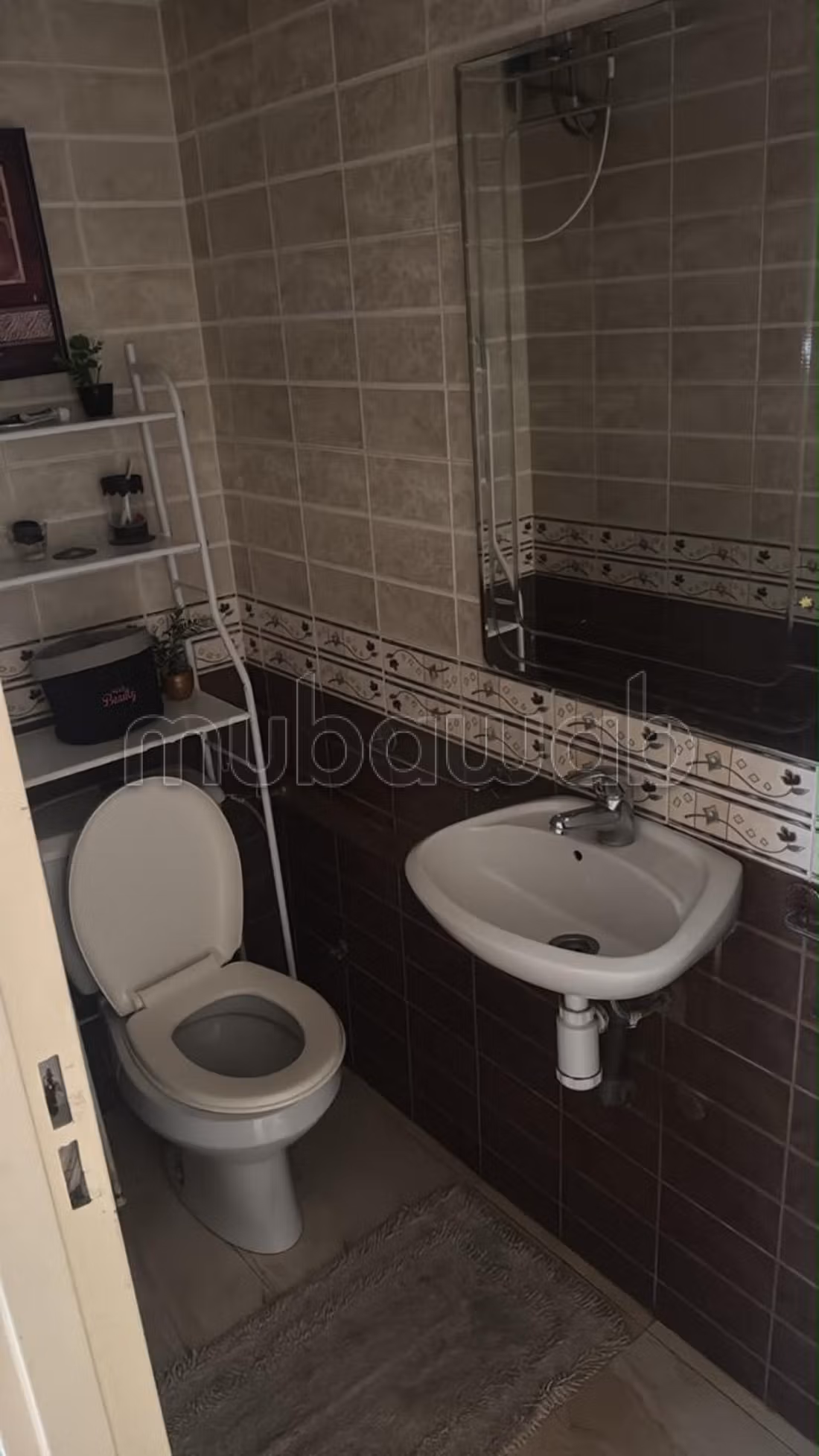 Appartamento arredato con 2 camere da letto in affitto a Maarif