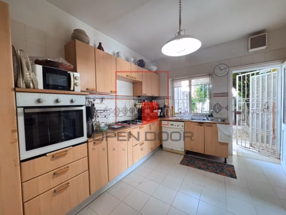 In vendita - Villa a schiera duplex S3 a La Marsa