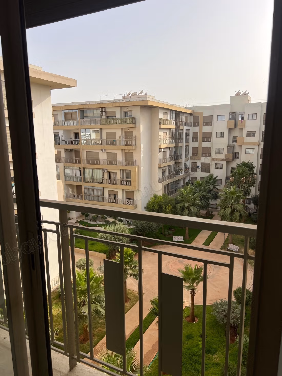 شقة جميلة للبيع في النواصر. مساحتها 89 متر مربع. مع مصعد وتراس