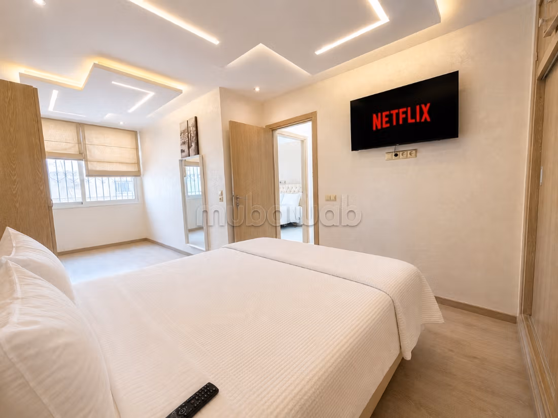 2 Bedroom Apartment in Bourgogne, Air Conditioning, High-Speed Wi Fi, Ideal for Families