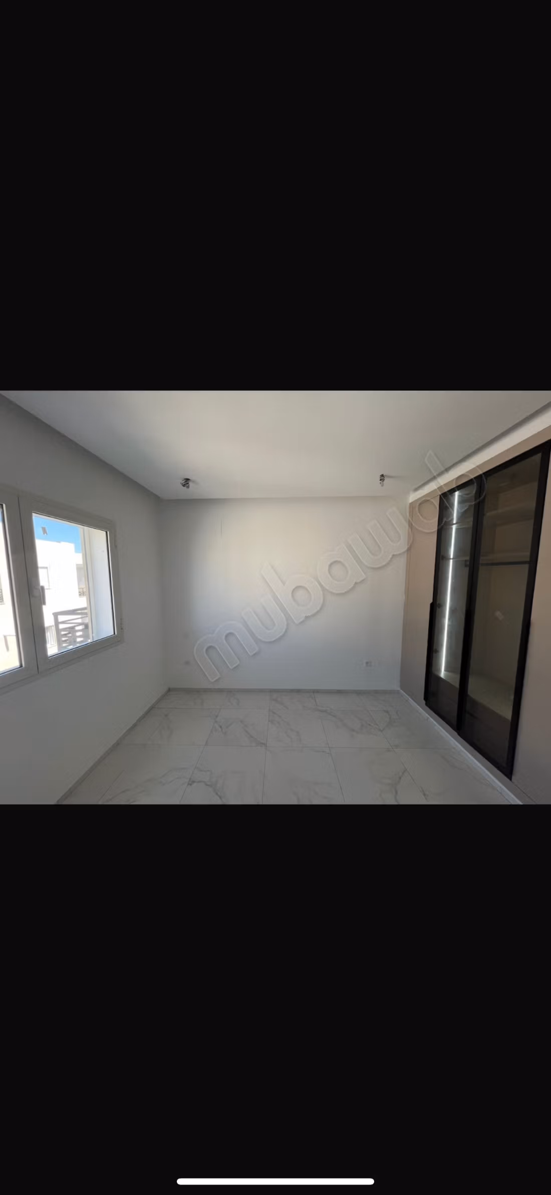 Superbe appartement à louer à Chotrana 1. Superficie 70 m². Chauffage central et porte blindée