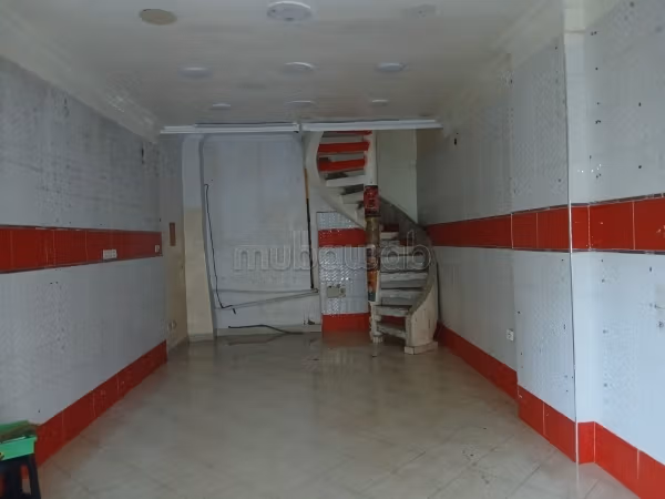 Local aménagé au quartier 2mars 
80m2