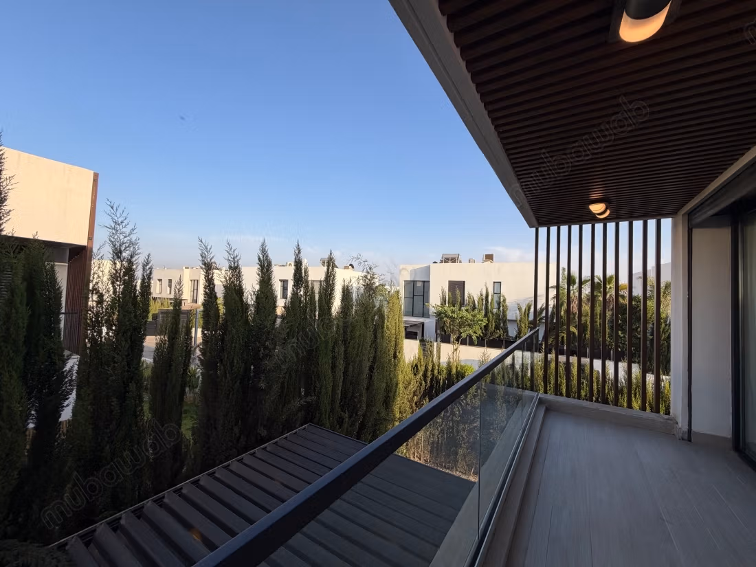 Villa arredata con piscina a Bouskoura