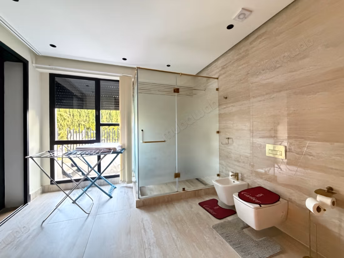 Villa arredata con piscina a Bouskoura
