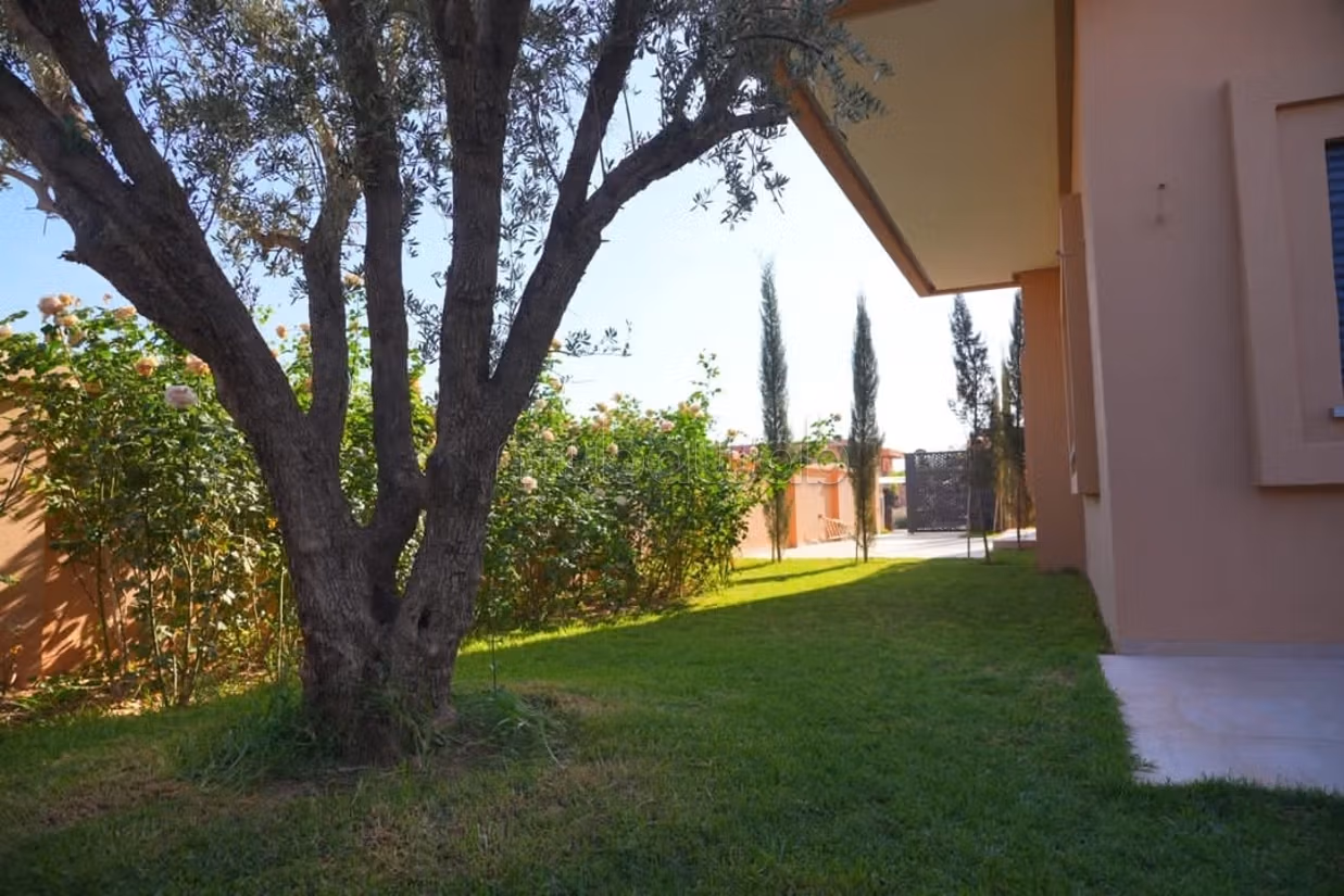 Bella villa su 2 livelli in Via Ourika