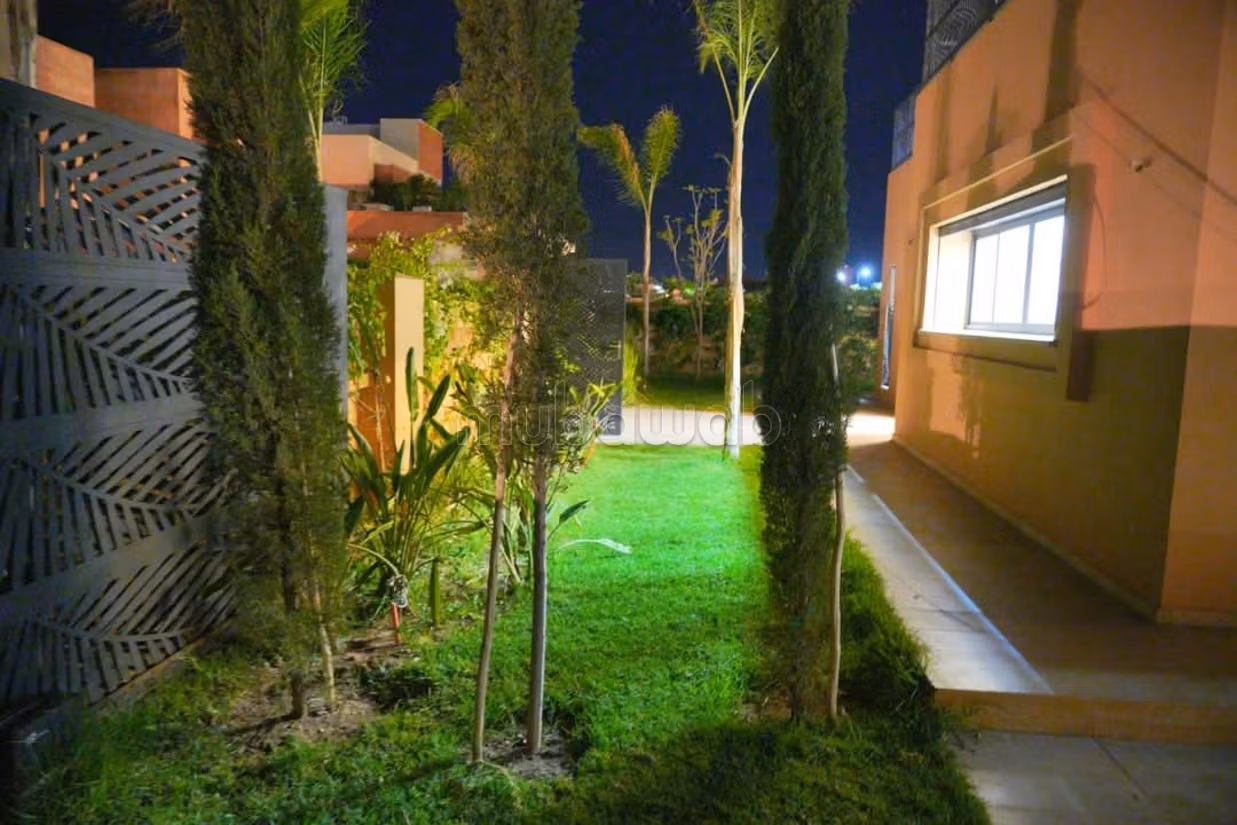 Bella villa su 2 livelli in Via Ourika