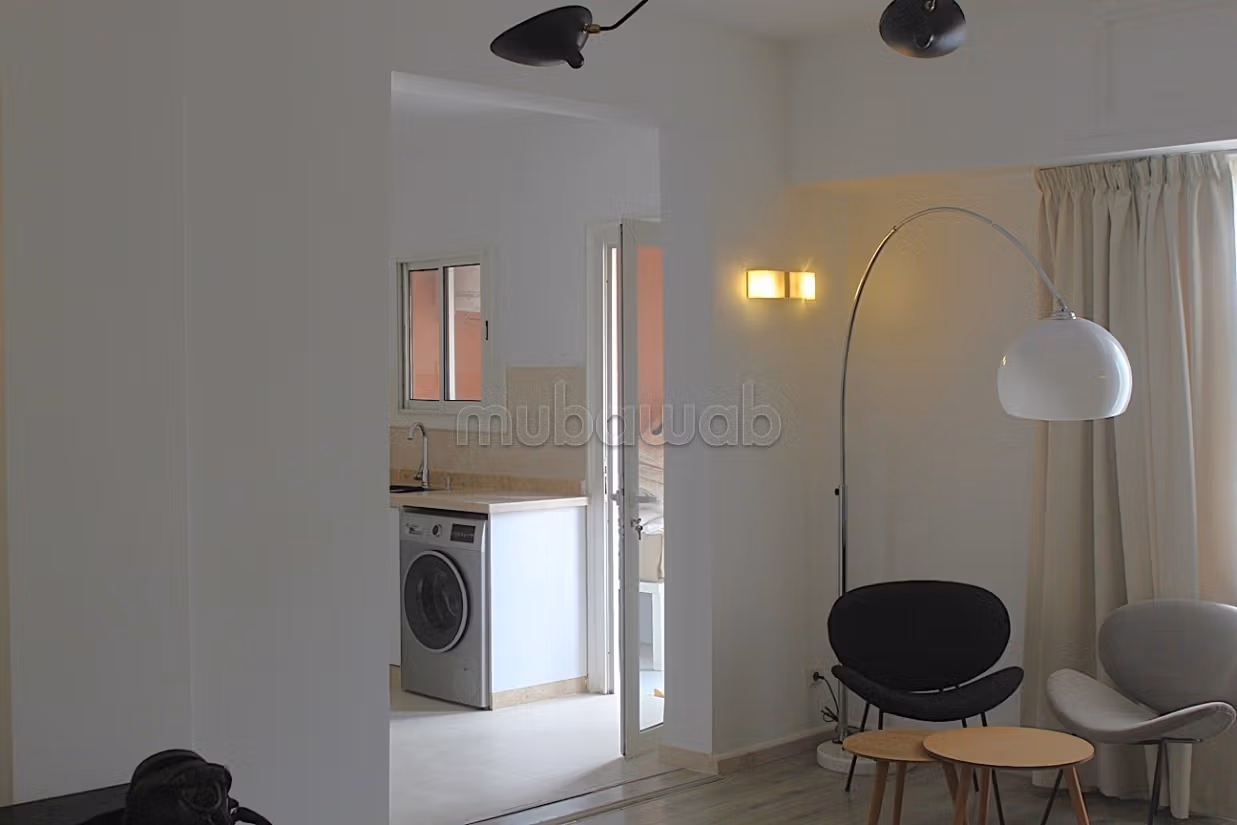 Groot studio van 86m² Semi Gemeubileerd