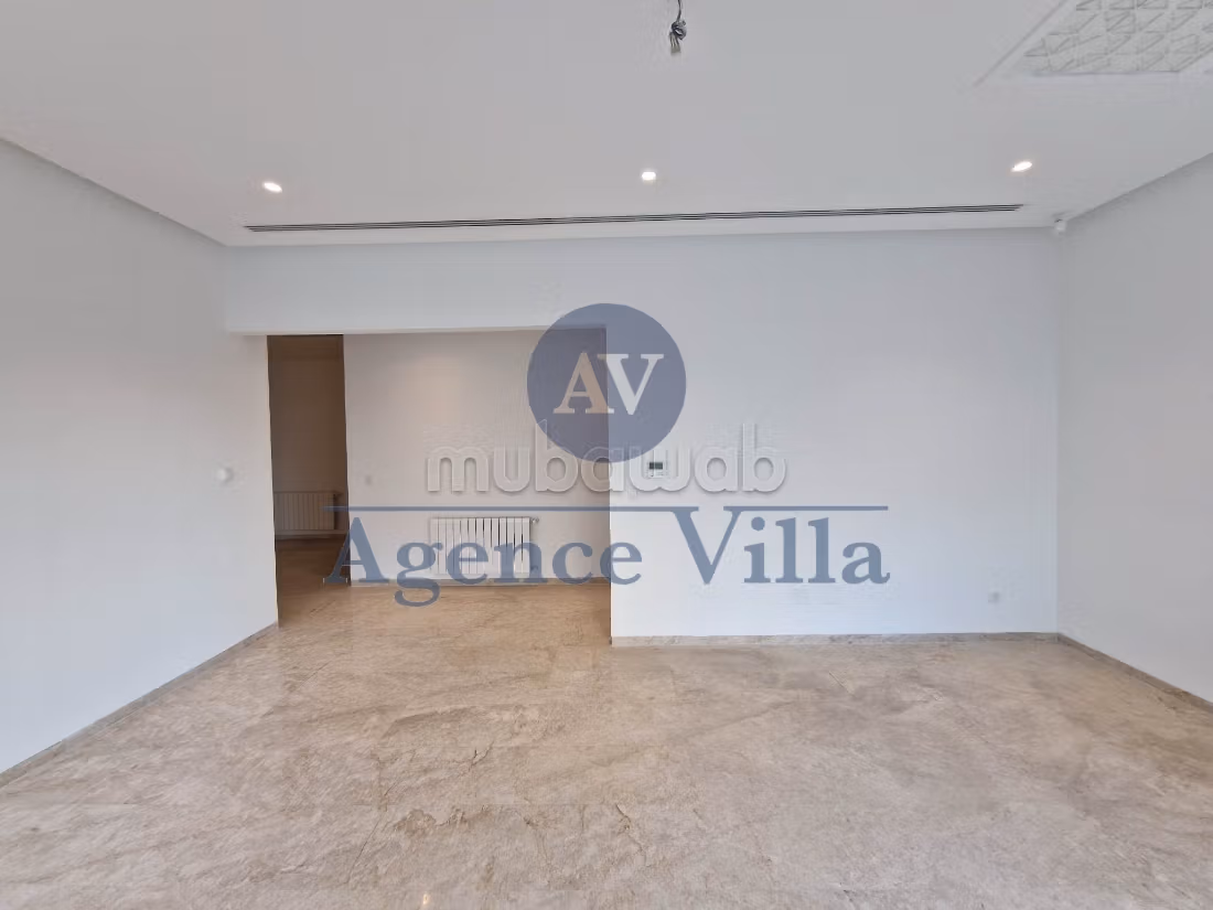 For rent a duplex with garden at JDC