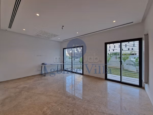For rent a duplex with garden at JDC