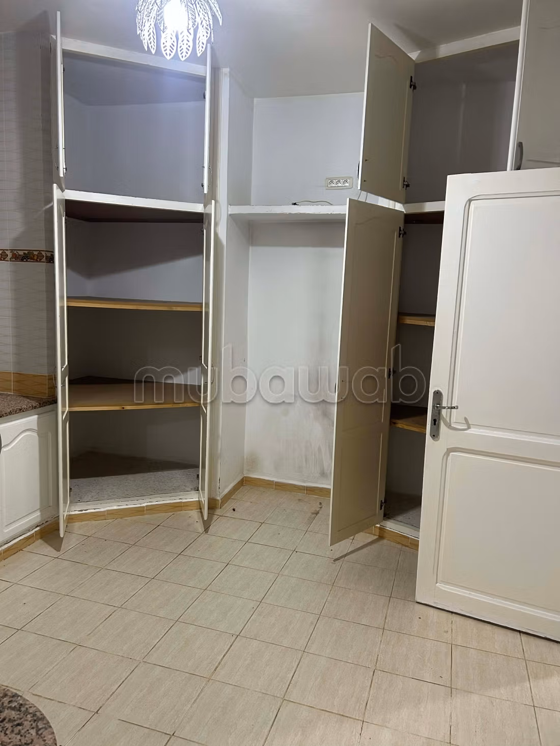 Maison a louer au mourouj 6 
Num: 