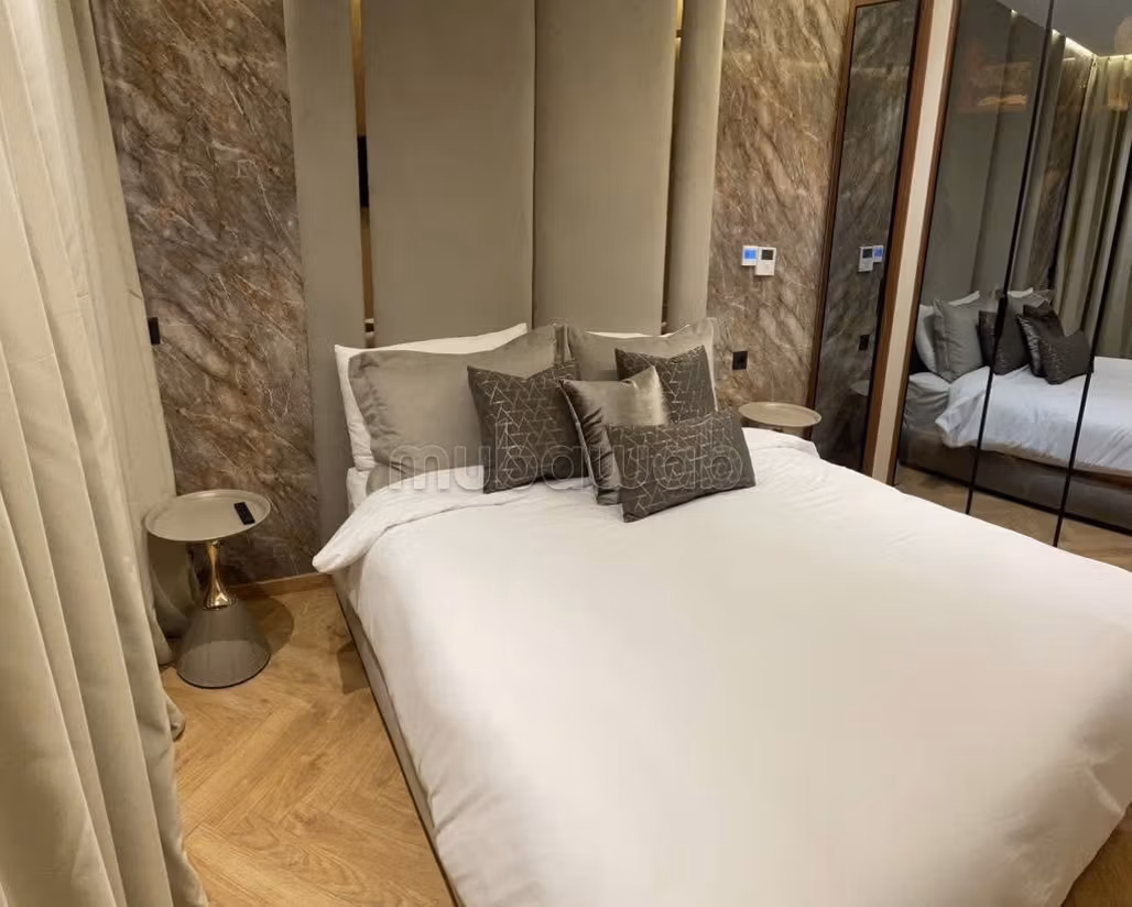 Apartment for rent in Bourgogne Est. 1 beautiful bedroom. Concierge service, air conditioning