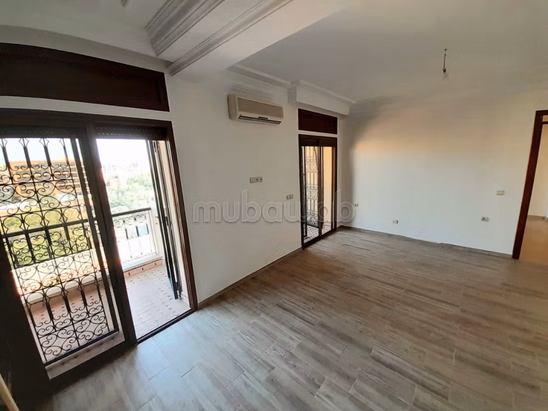 Spacious empty apartment with 2 bedrooms and living room for rent
