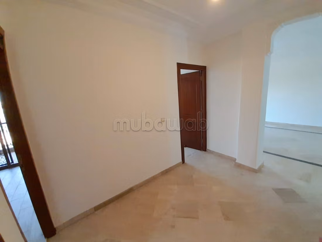 Spacious empty apartment with 2 bedrooms and living room for rent