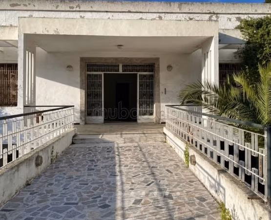 Villa à rénover ou démolir 
Polo 900m2