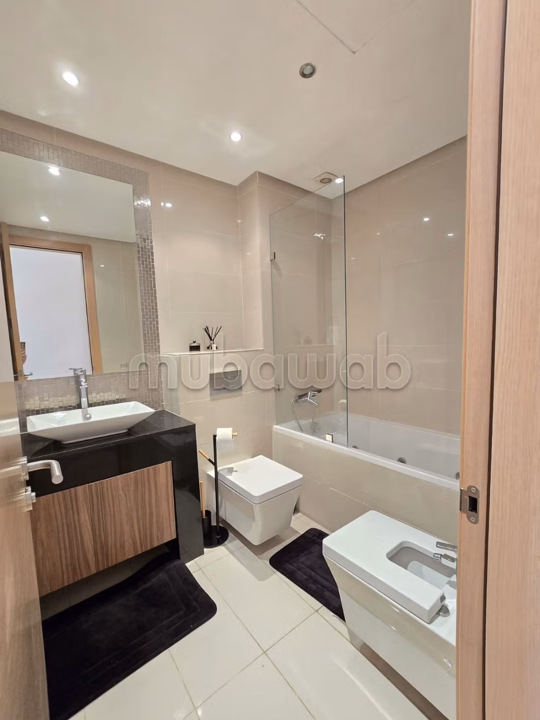 Luxury Holiday Apartment - 2 Bedrooms, Golf & Mountain View, 2 Pools, Netflix & Fiber Optic
