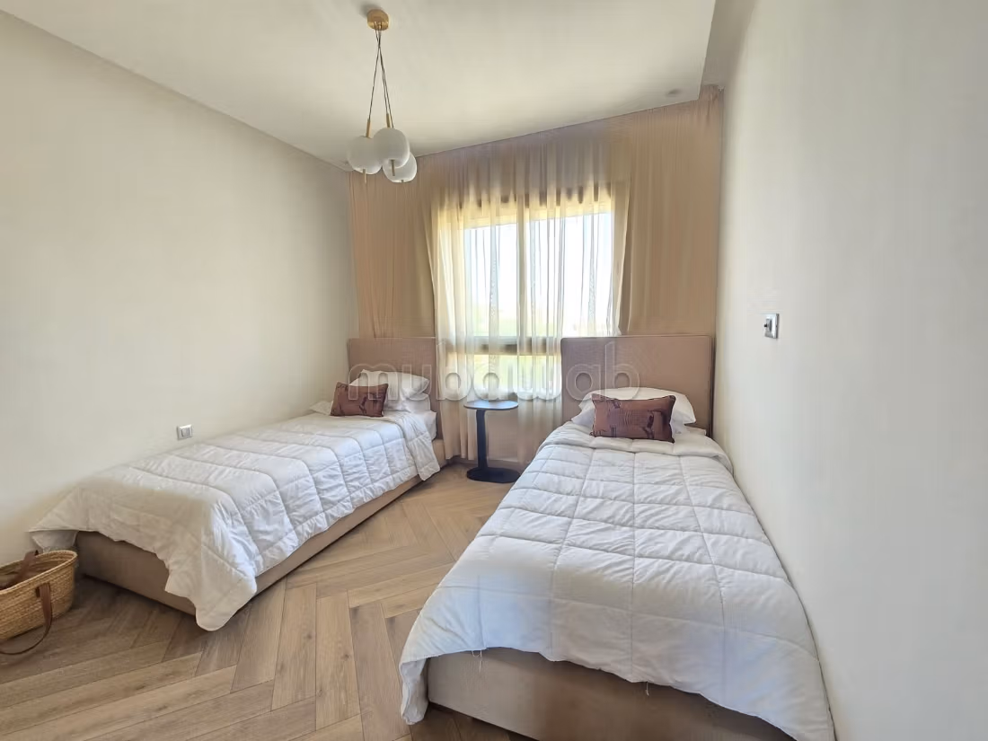 Luxury Holiday Apartment - 2 Bedrooms, Golf & Mountain View, 2 Pools, Netflix & Fiber Optic