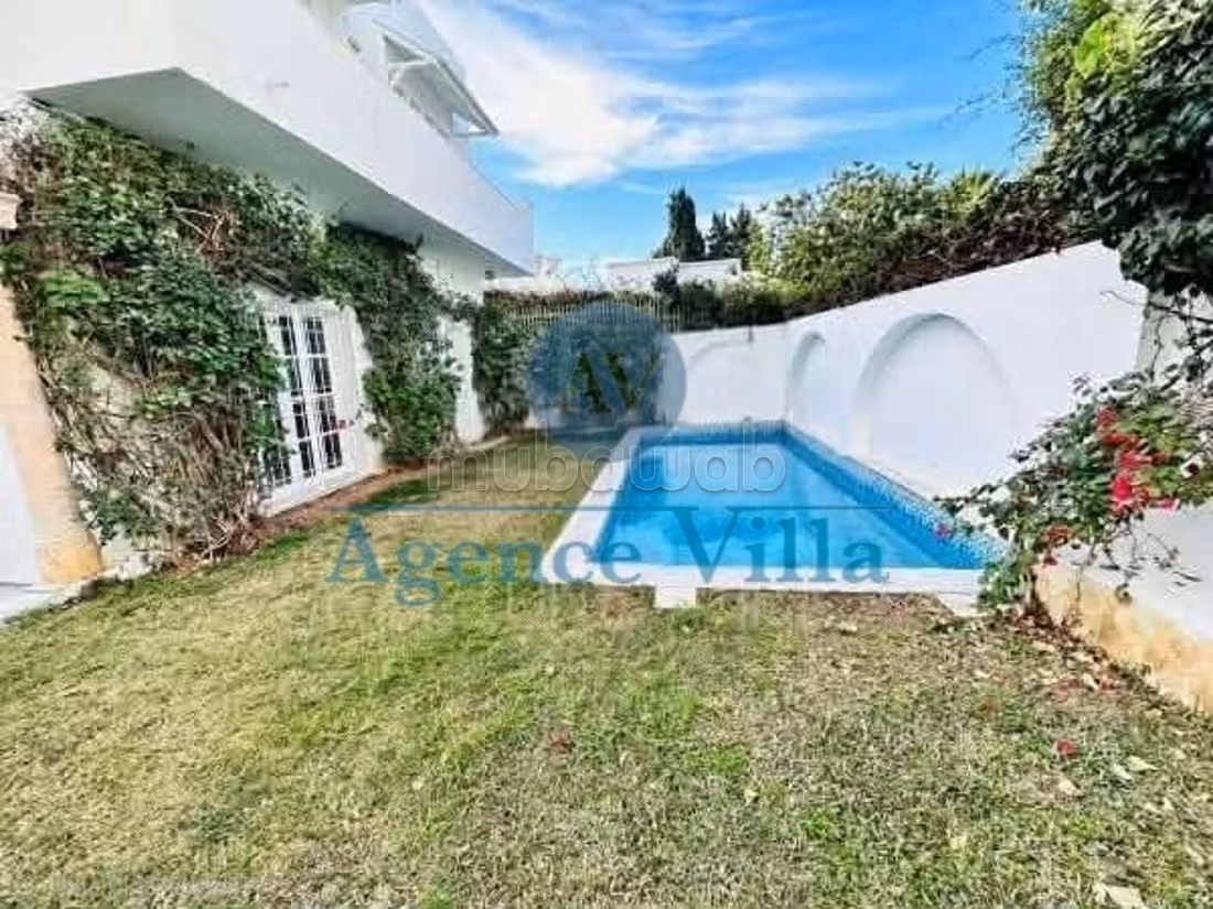 For rent a villa with pool in Carthage Amilcar