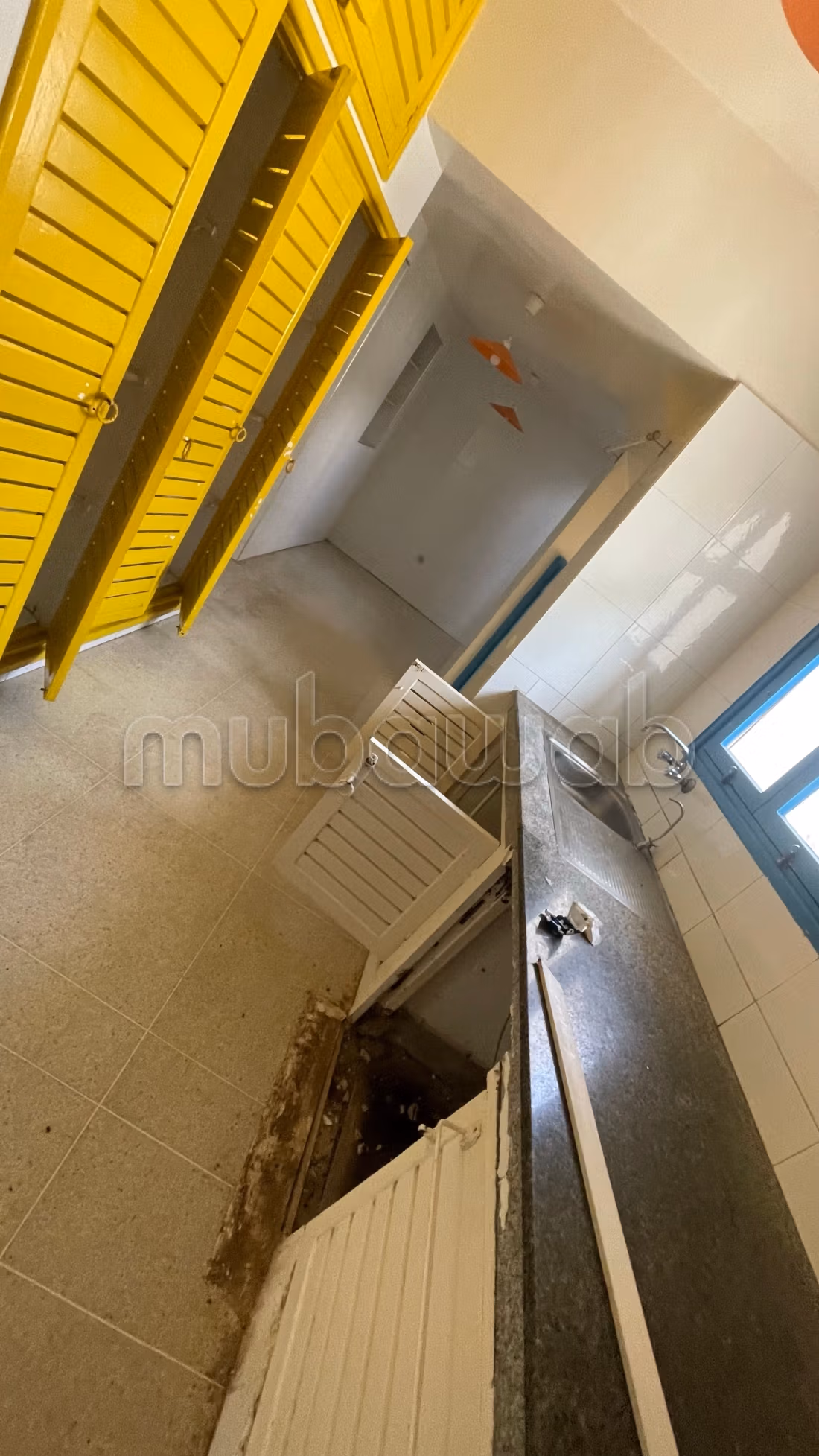 Maison de luxe à vendre à Souissi. 4 chambres. Cheminée, piscine