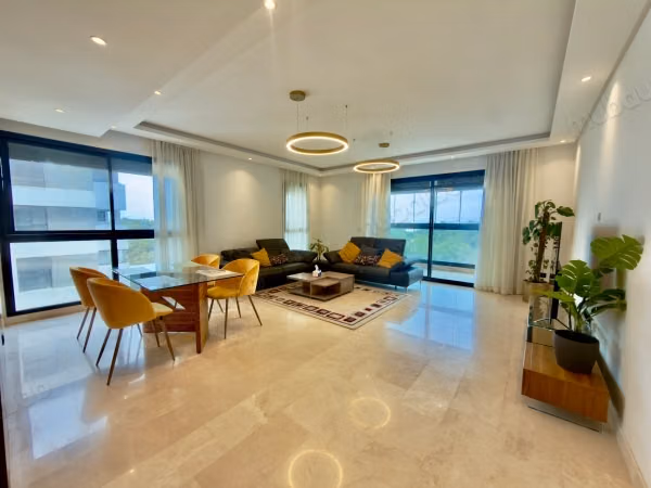 Appartement trois chambres meublè à CFC