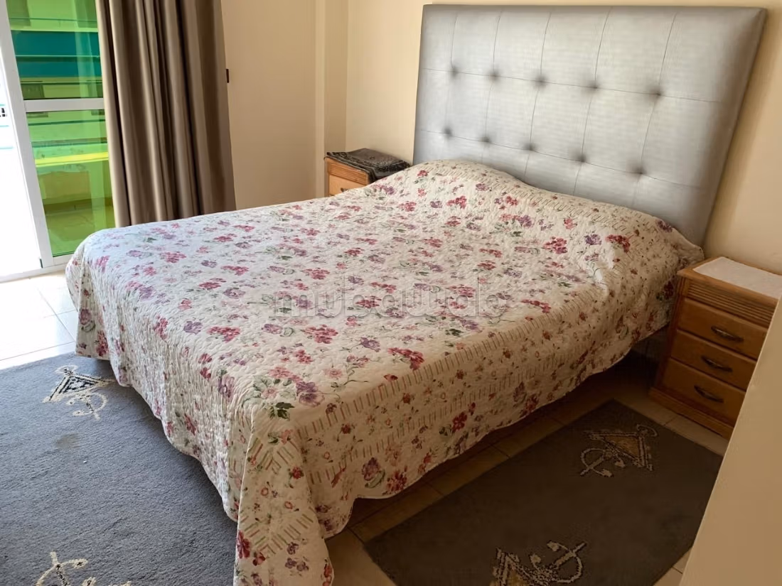Very nice apartment for rent. Large area 85 m².
Ample storage space