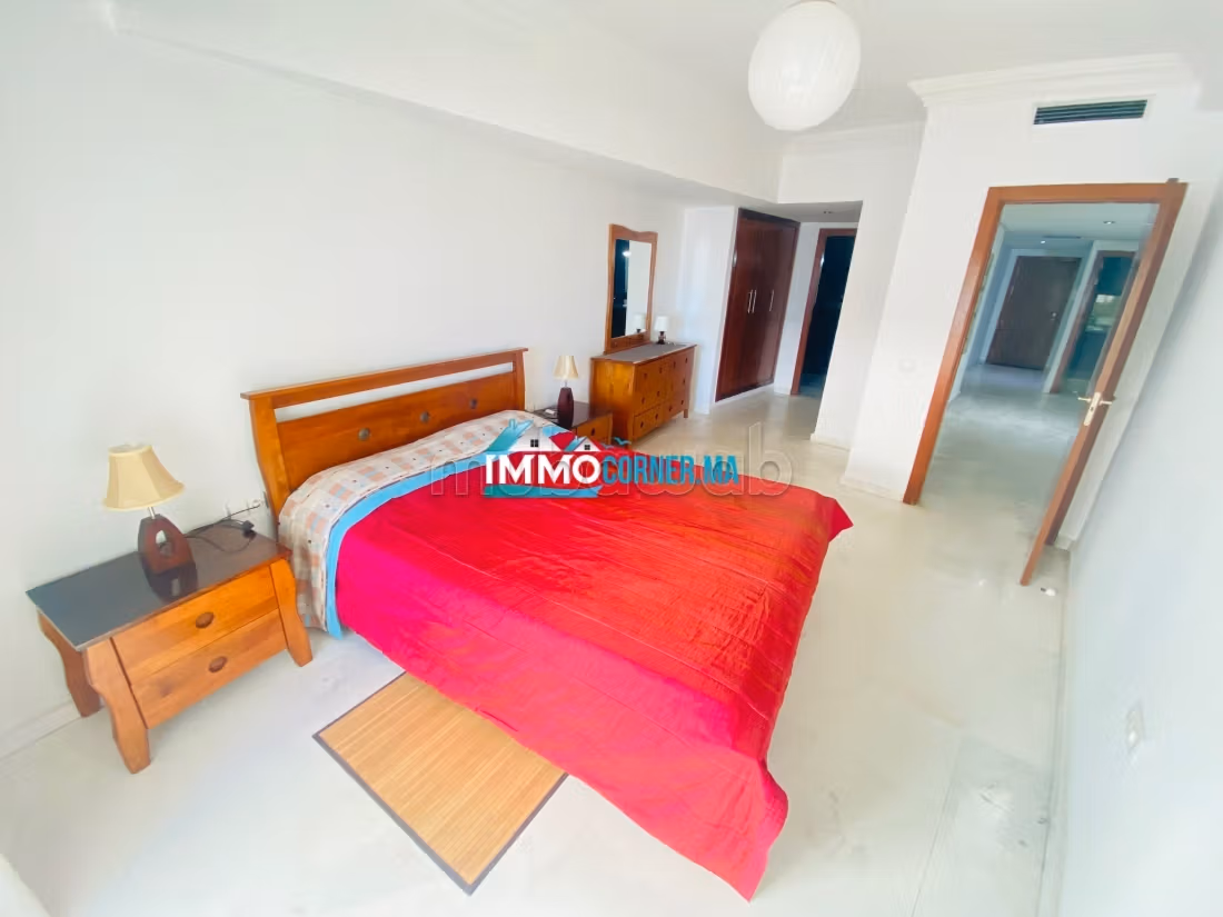 TE HUUR – APPARTEMENT MET ZEEUITZICHT IN TANGIER  In het stadscentrum van Tangier – Boulevard