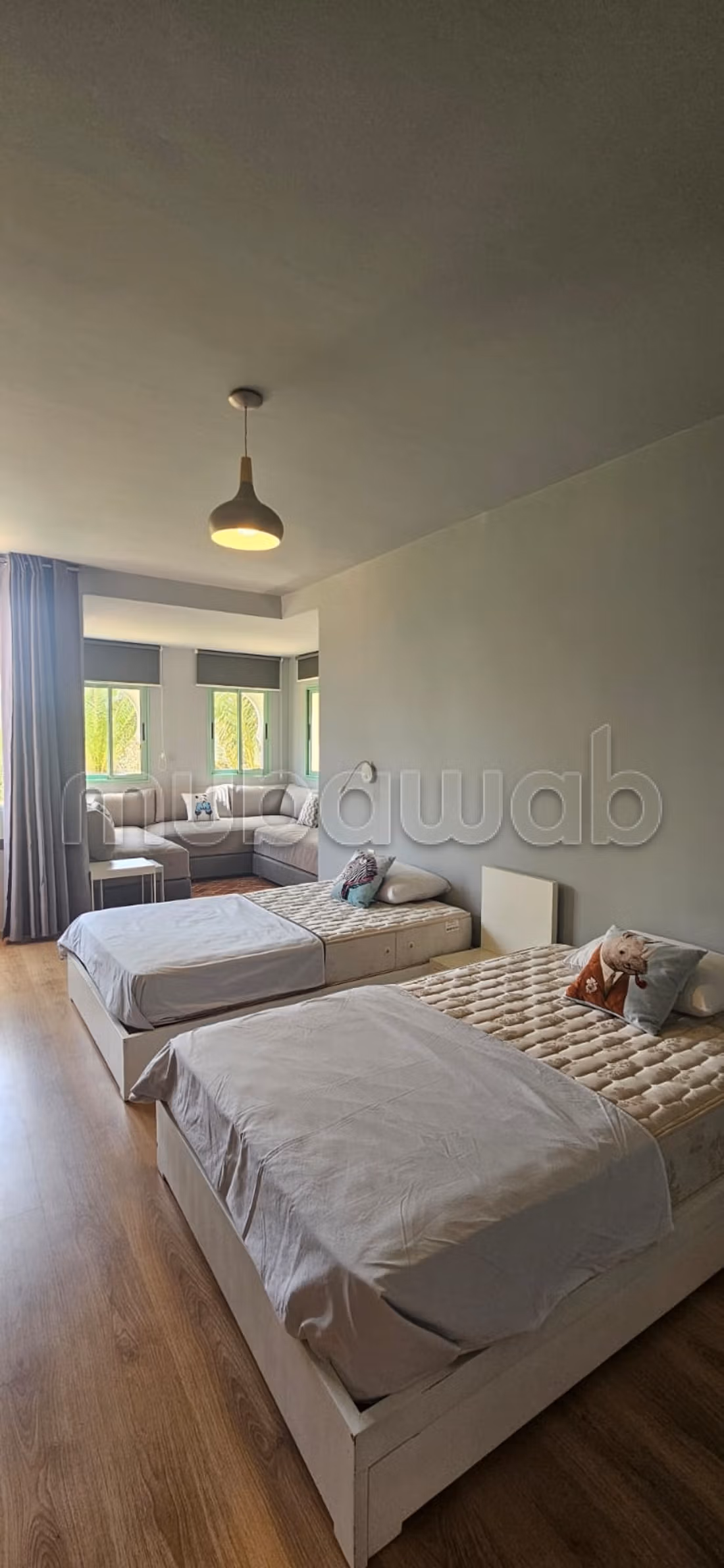Splendido duplex in affitto a Ennakhil Palmeraie. 3 belle camere. Arredata