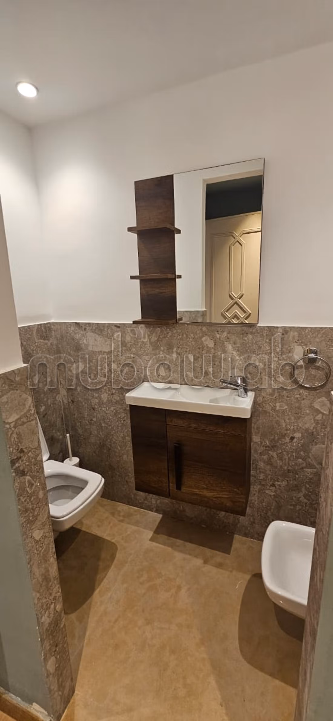 Splendido duplex in affitto a Ennakhil Palmeraie. 3 belle camere. Arredata