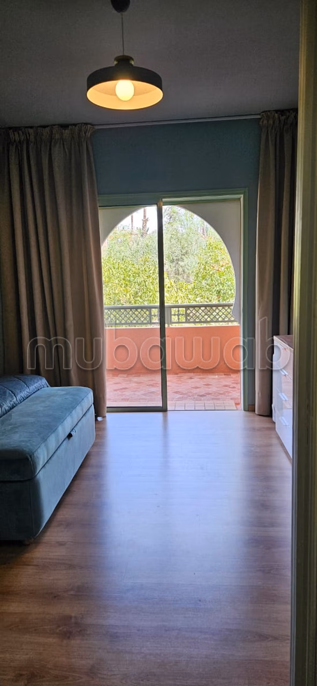 Splendido duplex in affitto a Ennakhil Palmeraie. 3 belle camere. Arredata