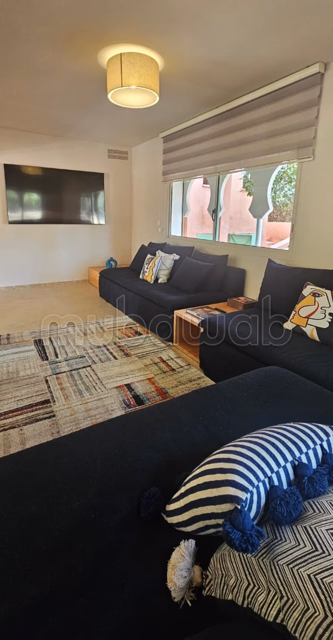 Splendido duplex in affitto a Ennakhil Palmeraie. 3 belle camere. Arredata