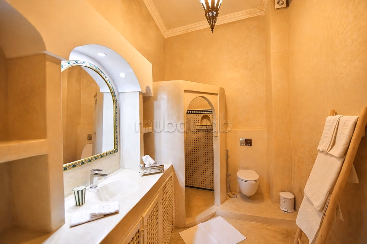 A saisir. Superbe Riad 6 suites Kasbah