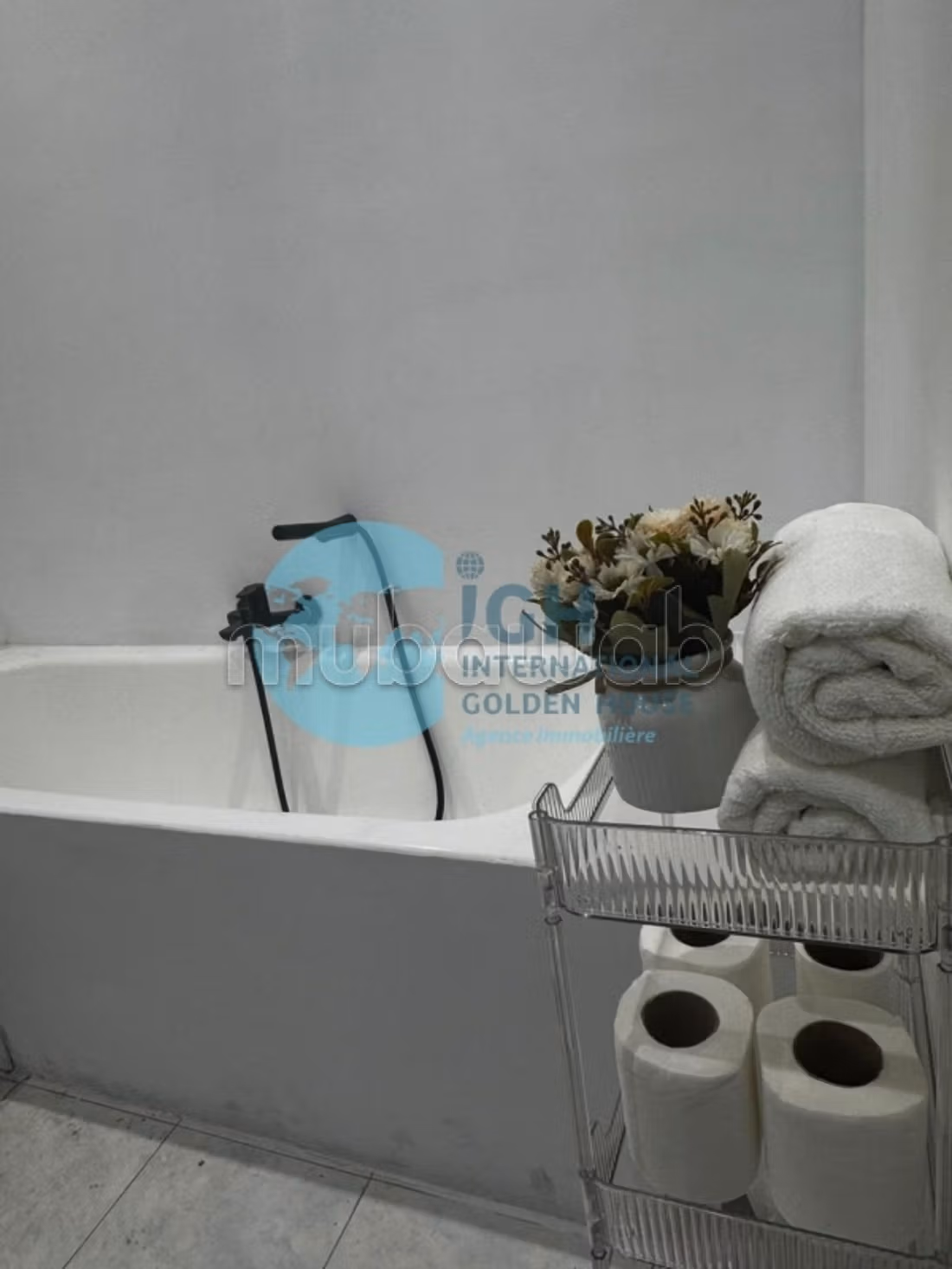 For rent: Contemporary & Elegant Apartment with View