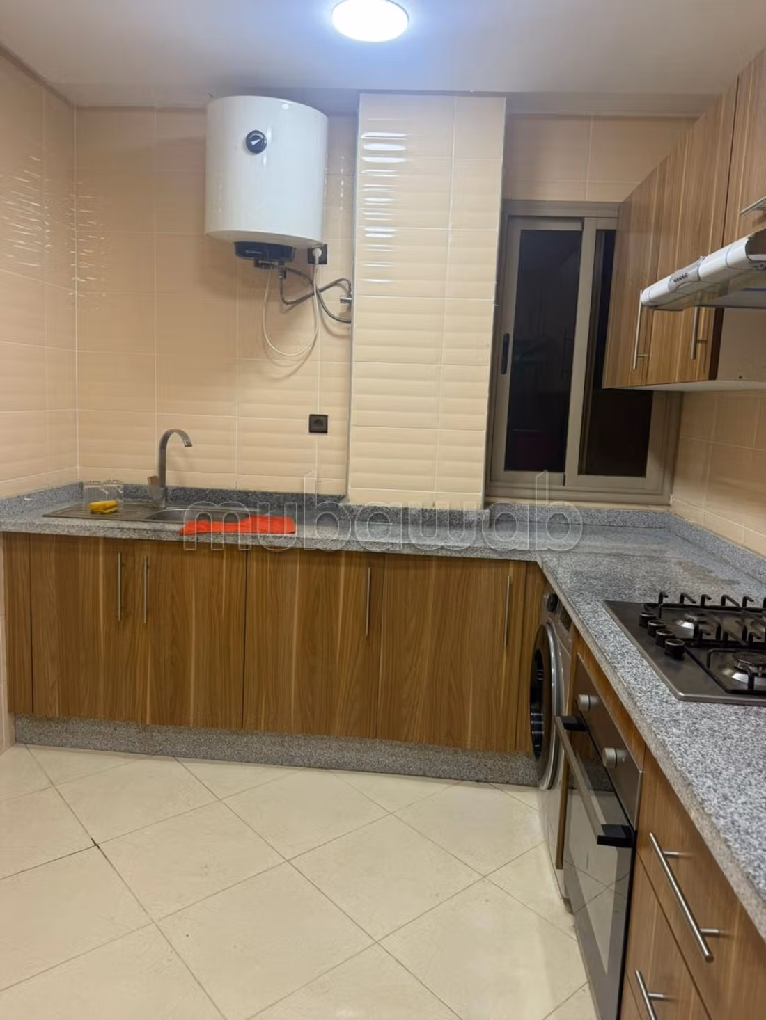 Appartement à l'achat à Route de Safi. 
5 pièces. 
Meublé — 4