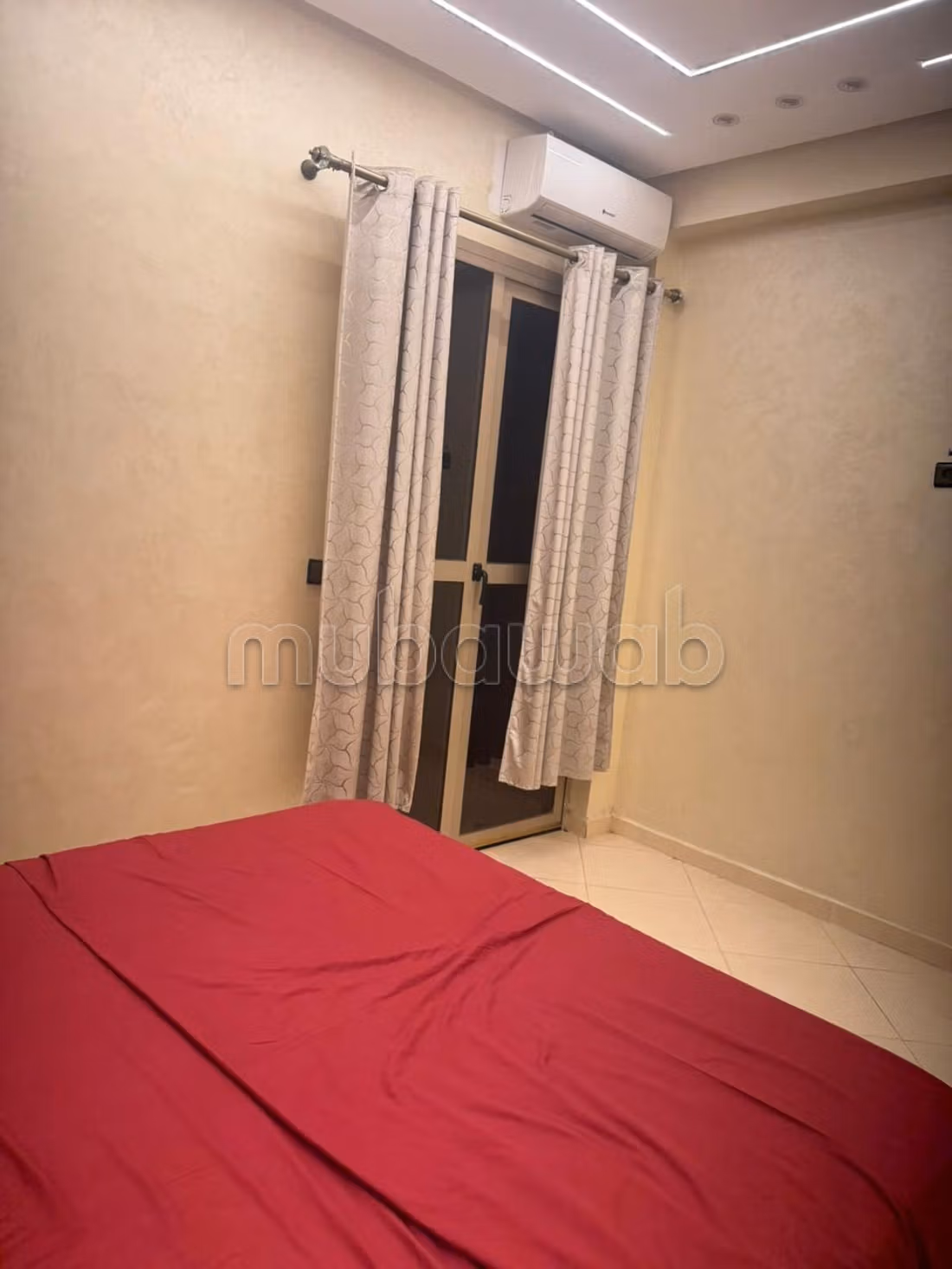 Appartement à l'achat à Route de Safi. 
5 pièces. 
Meublé — 5