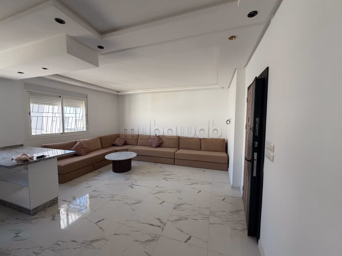 Bel appartement à vendre à Harhoura.
Surface de 60 m².
Four encastré