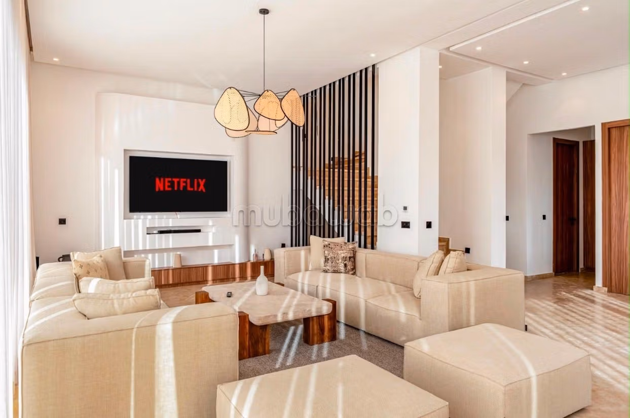Magnifica villa in vendita sulla strada per Tahanout