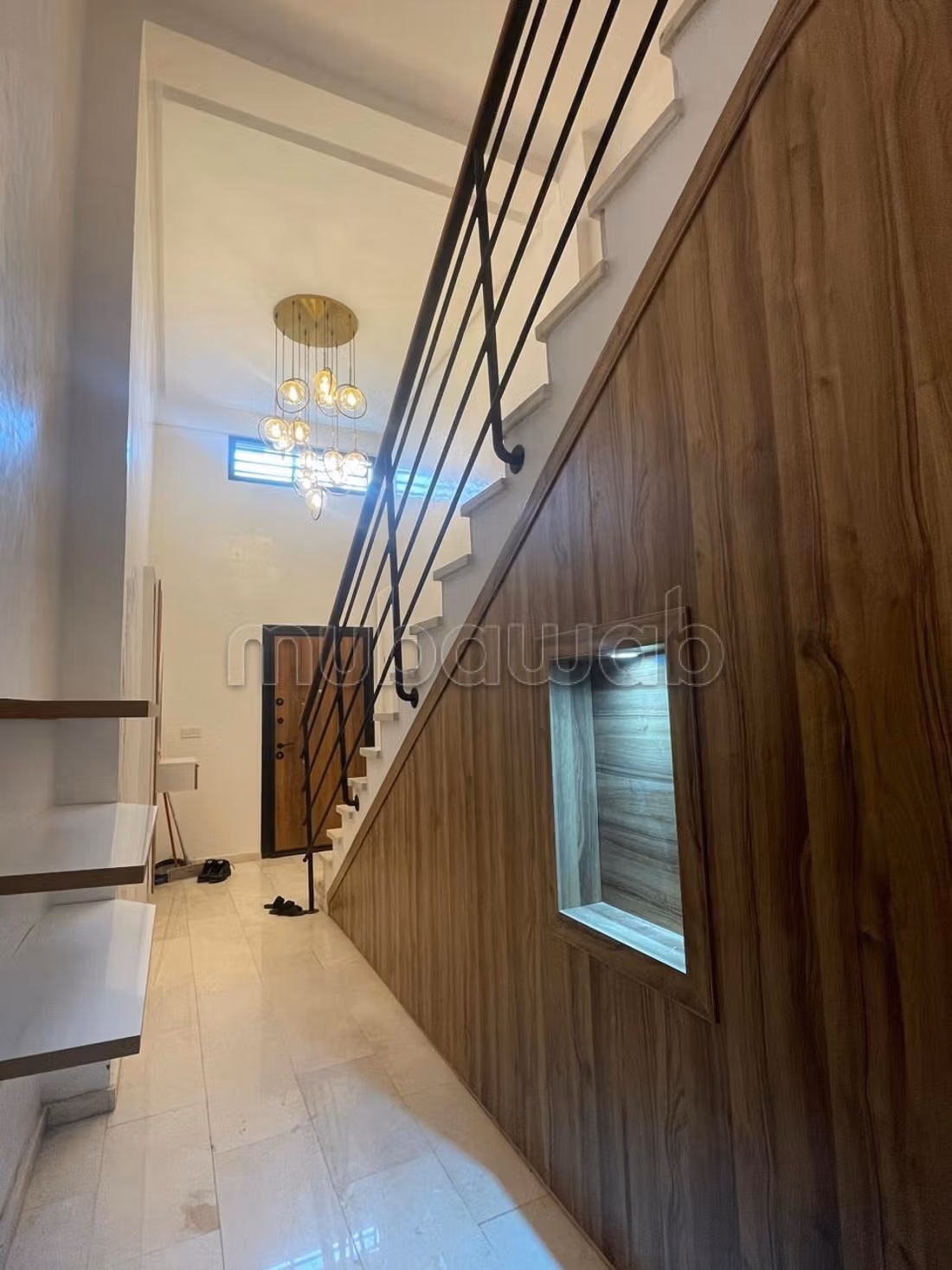 Casa moderna R2 con rooftop, Jacuzzi 90m2
livello