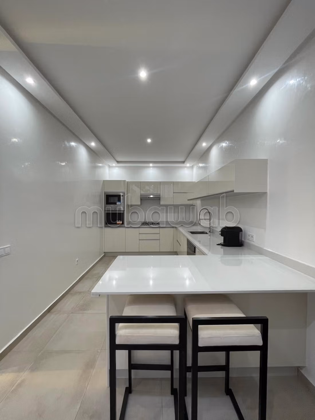 Casa moderna R2 con rooftop, Jacuzzi 90m2
livello