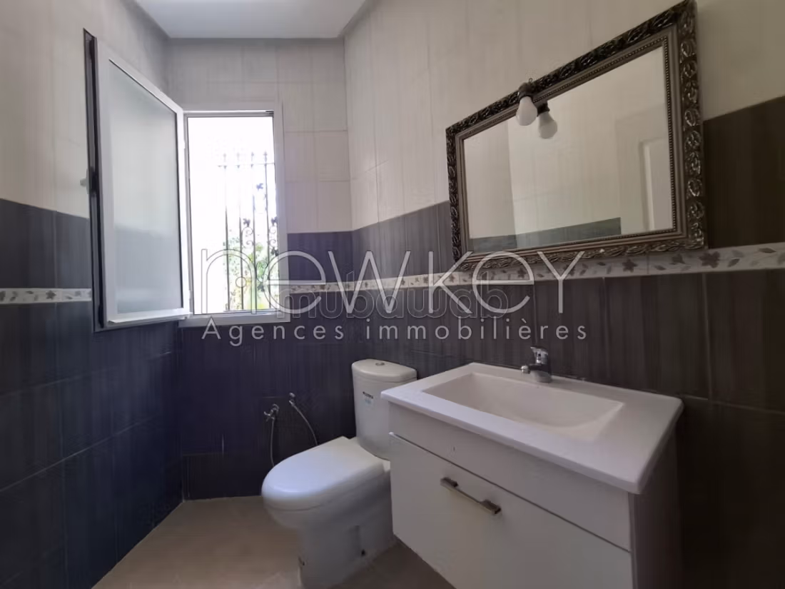 Villa S3 con giardino in affitto a La Soukra
