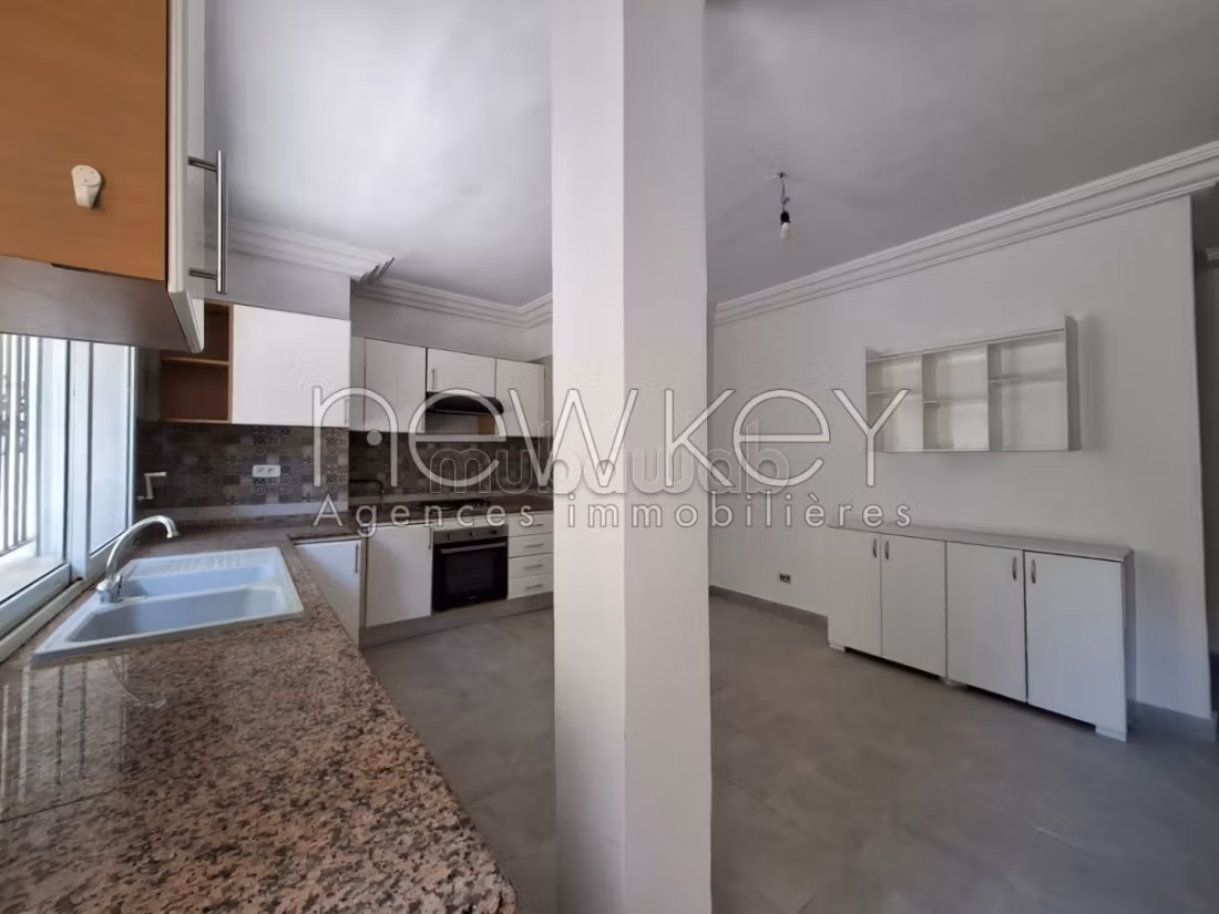 Villa S3 con giardino in affitto a La Soukra