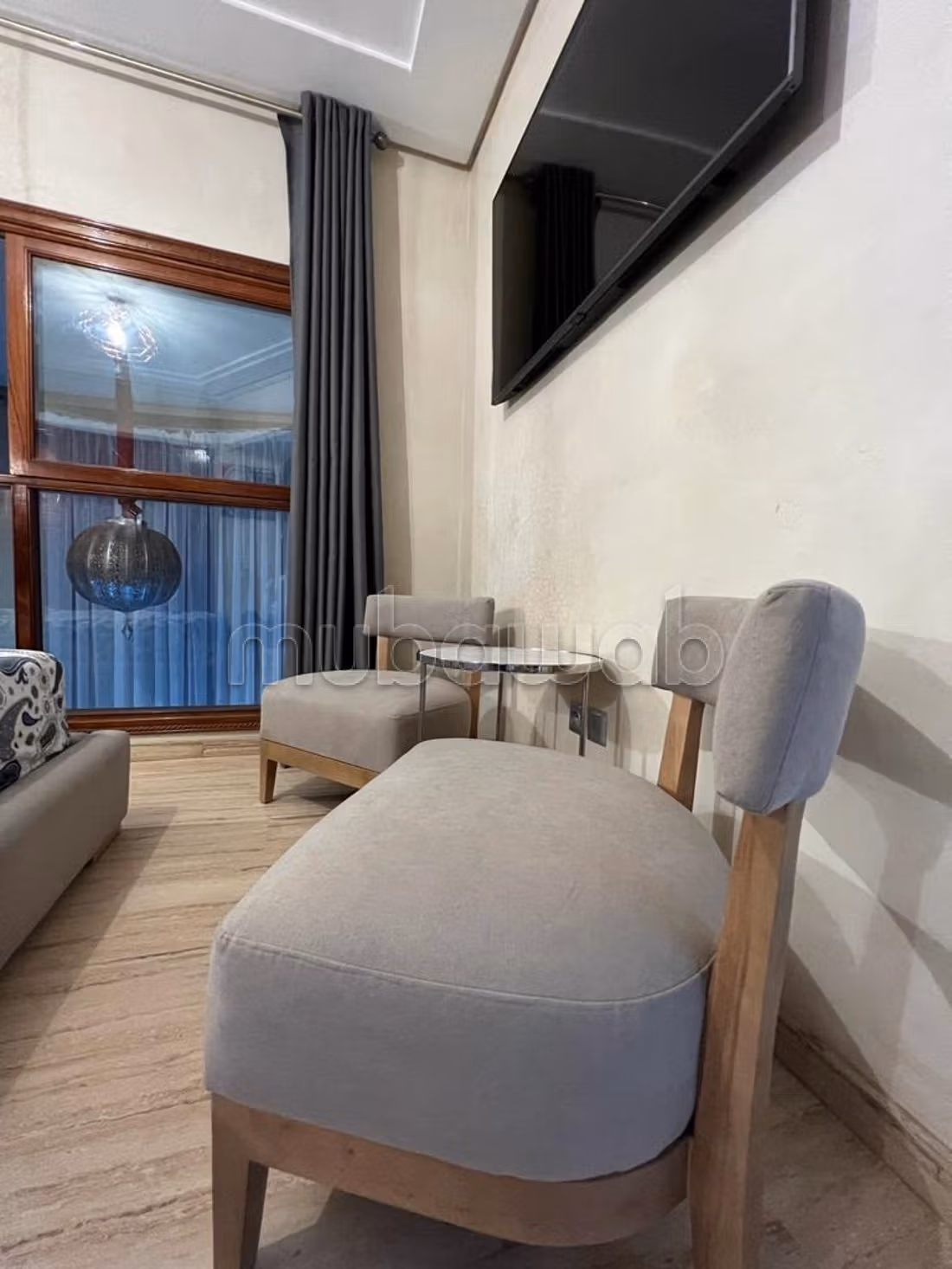 Pleasant duplex for rent on Victor HUGO