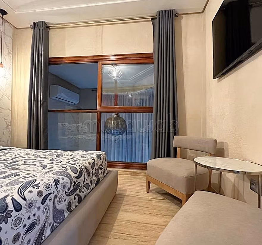 Pleasant duplex for rent on Victor HUGO