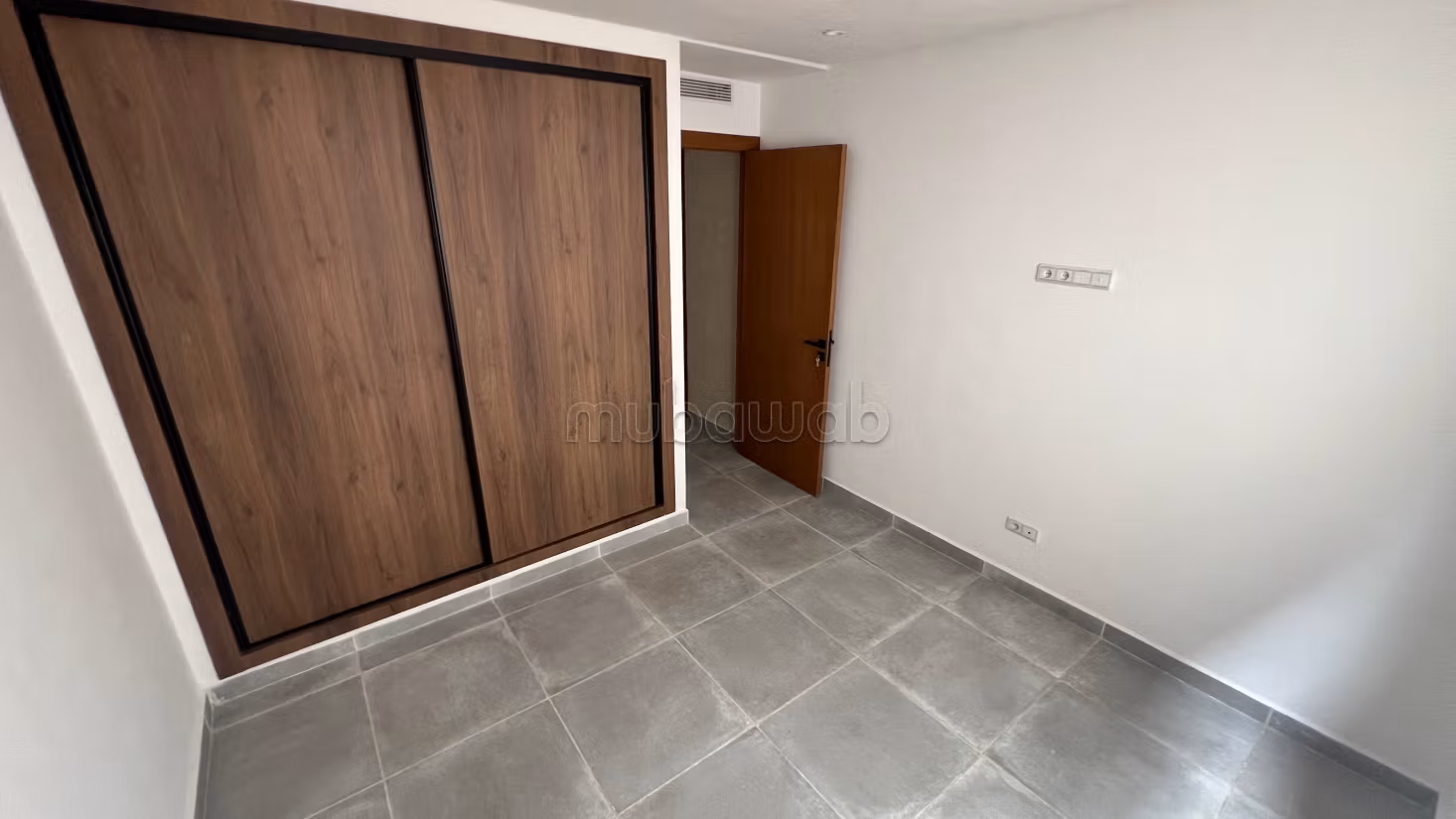 Spacieux appartement 141 m² avec parking — 5
