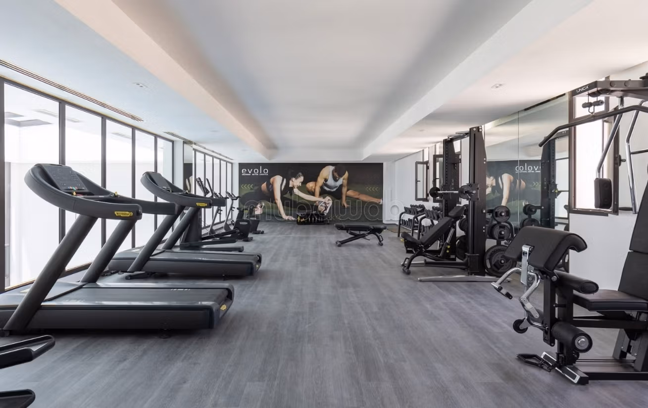 Luxury studio in hotel suite style direct from developer