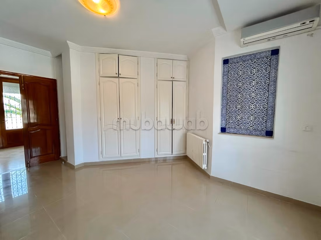 Villa in affitto con piscina a Marsa