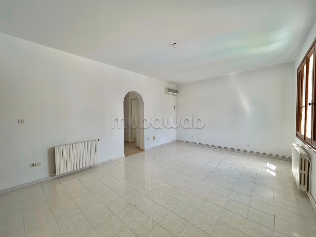 Villa in affitto con piscina a Marsa