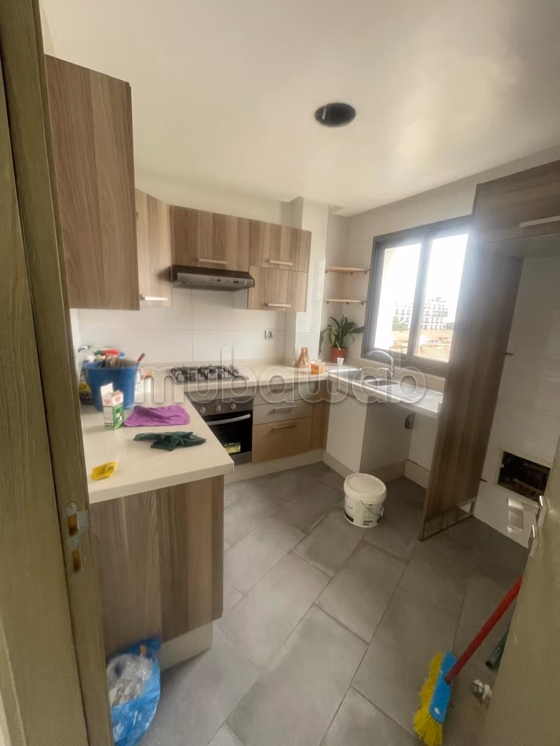 Very nice empty apartment 3 bedrooms in Breton Farm