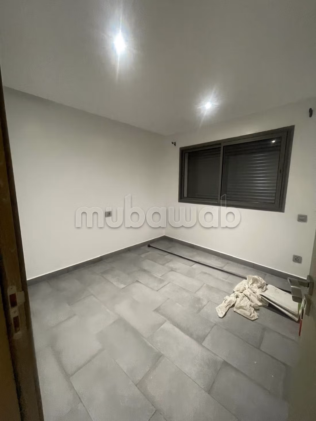 Very nice empty apartment 3 bedrooms in Breton Farm