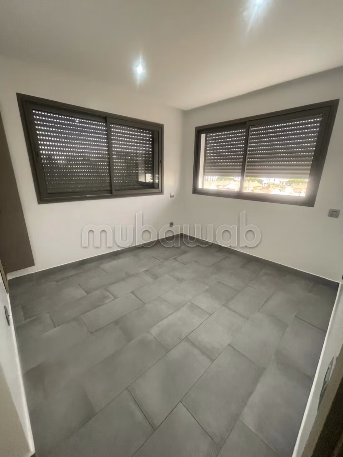 Very nice empty apartment 3 bedrooms in Breton Farm