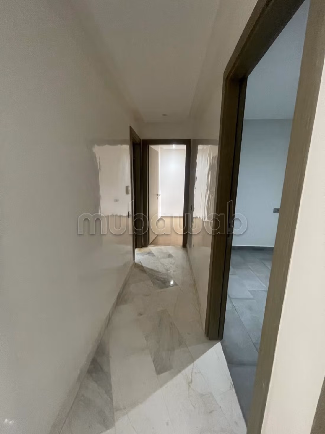 Very nice empty apartment 3 bedrooms in Breton Farm